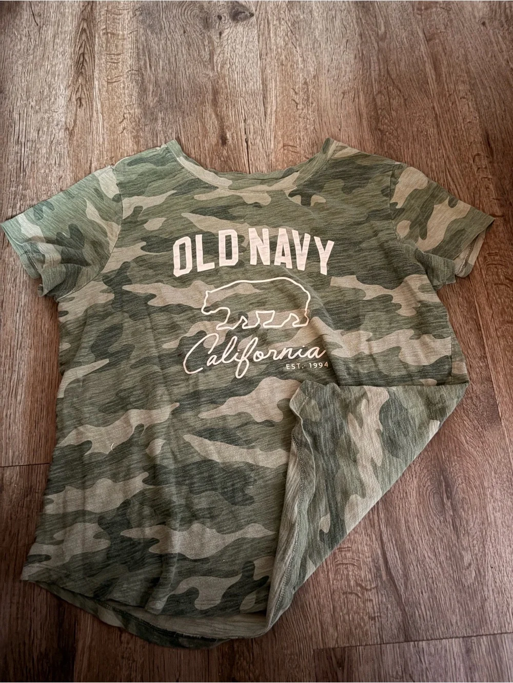 Old Navy Green Camo Short-Sleeve Tee with White Logo and Bear - Picture 3 of 4